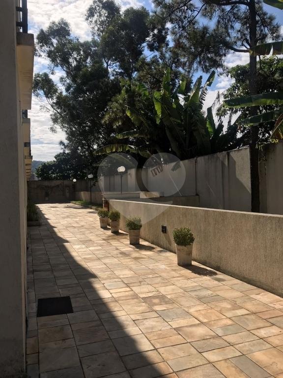 Casa à venda com 2 quartos, sendo 1 suíte, no condomínio Res Santa Inês, São Paulo - SP