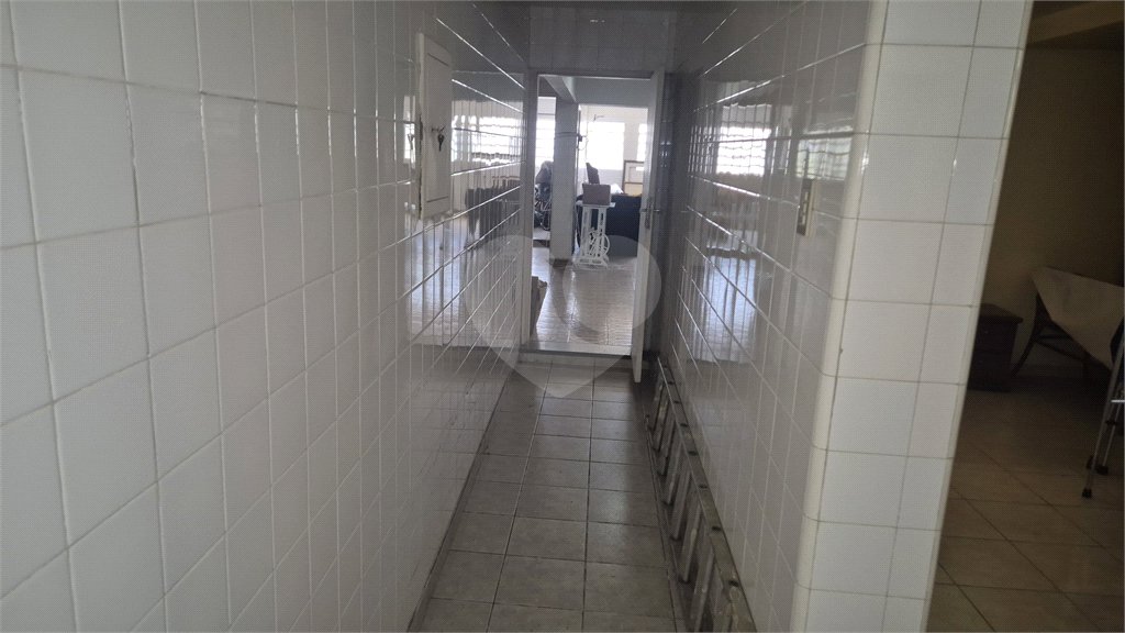 Casa à venda com 4 quartos, sendo 3 suítes,  no condomínio Chácara das Rosas, São Paulo - SP