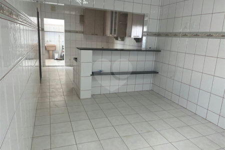 Casa à venda com 3 quartos em Jardim Itália, Itapetininga, SP
