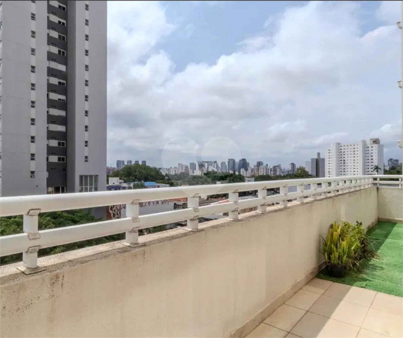 Apartamento à venda com 2 quartos, sendo 1 suíte, em Alto da Boa Vista, São Paulo, SP