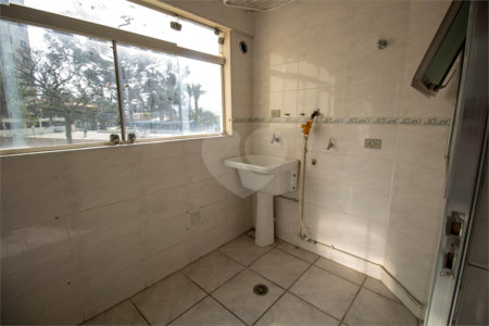 Apartamento à venda com 3 quartos, sendo 1 suíte, no Centro, São Roque, SP