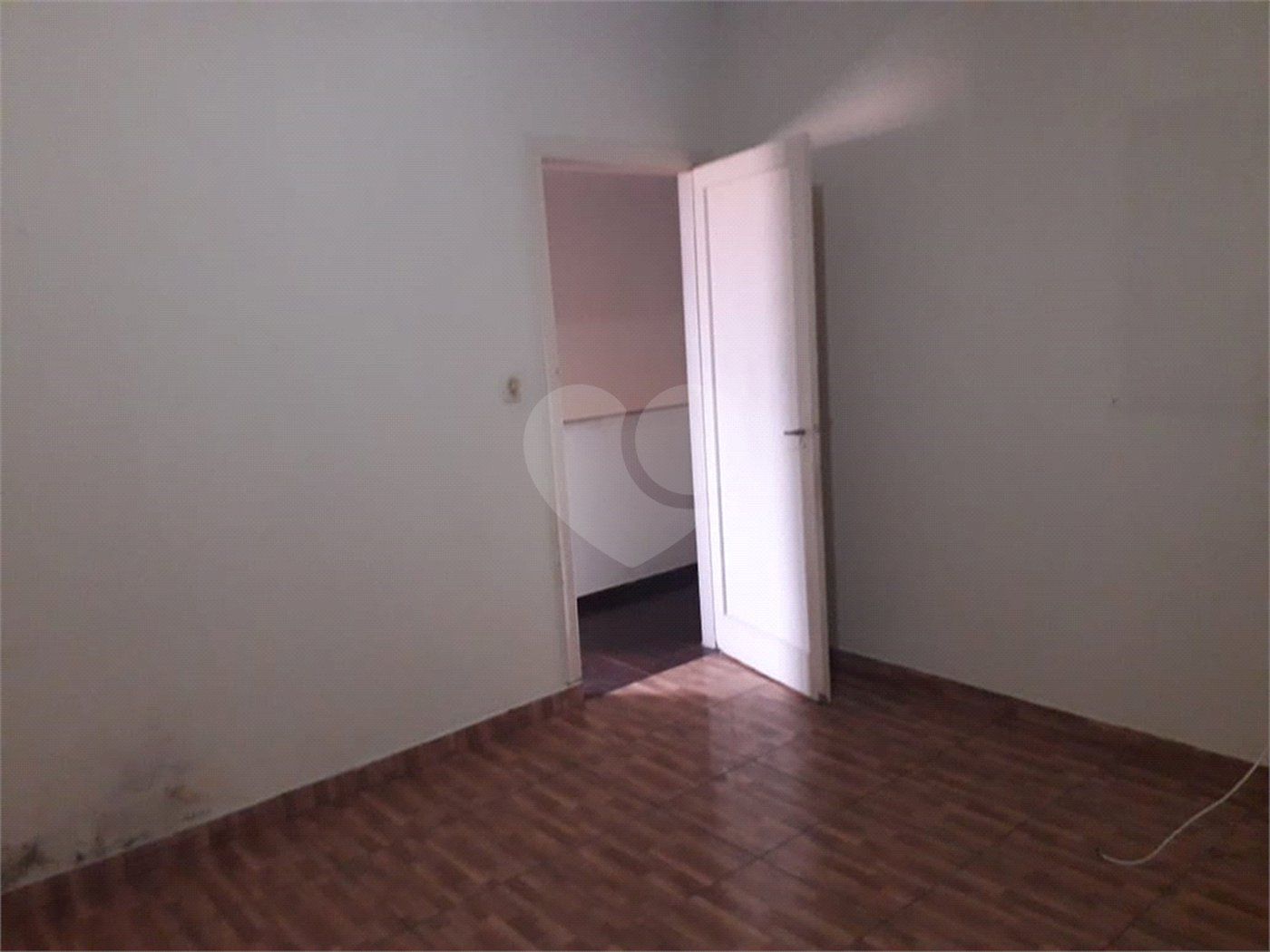 Casa Térrea à venda com 4 quartos, sendo 1 suíte, em Vila Constança, São Paulo, SP