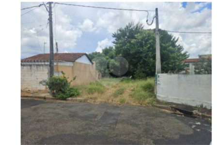 Terreno à venda em Vila Xavier (vila Xavier), Araraquara, SP