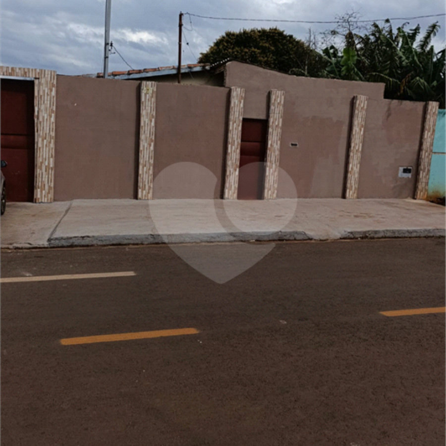 Casa à venda com 3 quartos em Vila Áurea, Ponta Porã, MS