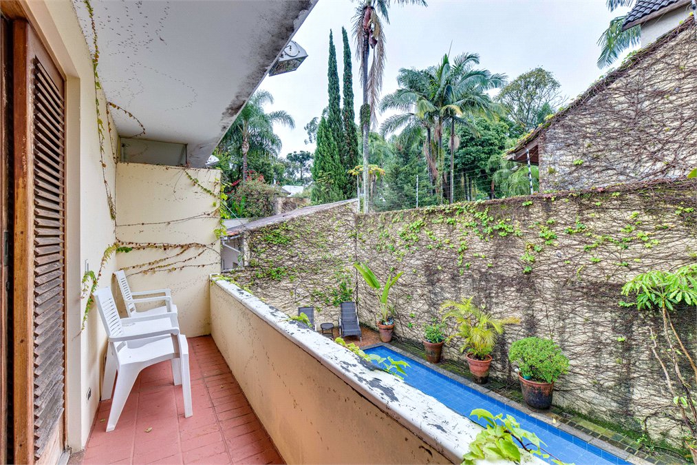 Sobrado à venda com 3 quartos, sendo 2 suítes,  em Alto da Boa Vista, São Paulo, SP