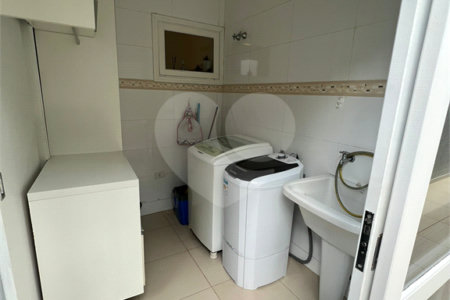 Casa à venda com 3 quartos, sendo 1 suíte, no condomínio Parque do Varvito, Itu - SP