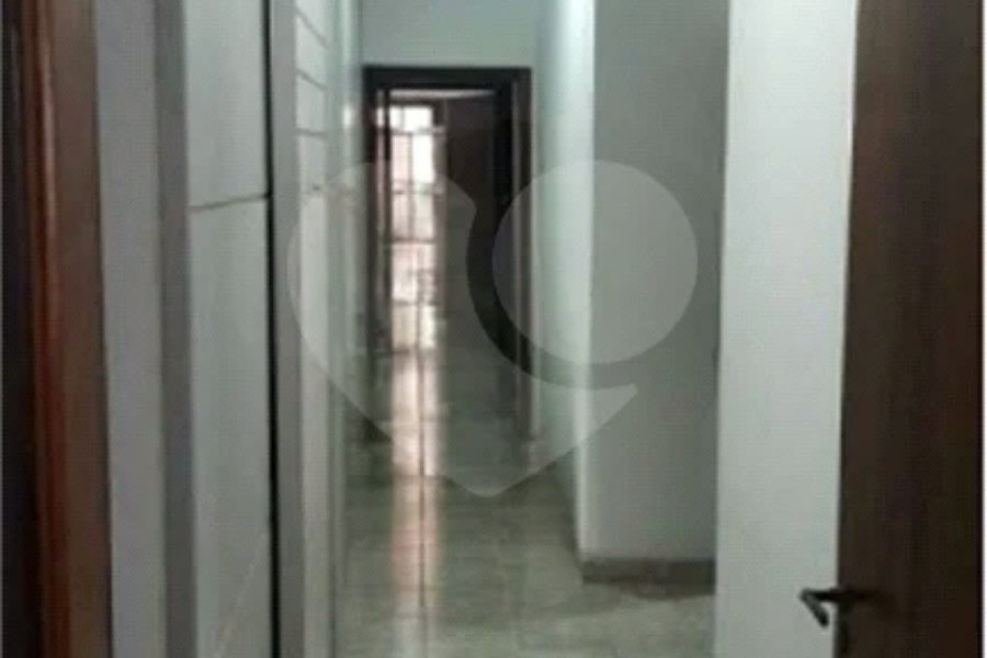 Sobrado à venda com 4 quartos, sendo 2 suítes, em Tremembé, São Paulo, SP