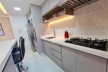 Apartamento à venda com 3 quartos, sendo 1 suíte,  em Vila Anastácio, São Paulo, SP