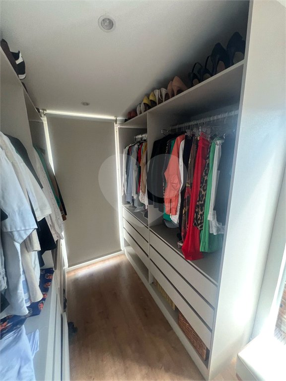 Sobrado à venda com 3 quartos, sendo 1 suíte, em Vila Irmãos Arnoni, São Paulo, SP