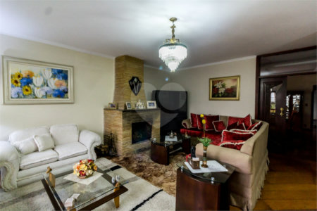 Casa à venda ou para alugar com 5 quartos, sendo 3 suítes, em Independência, São Bernardo do Campo, SP