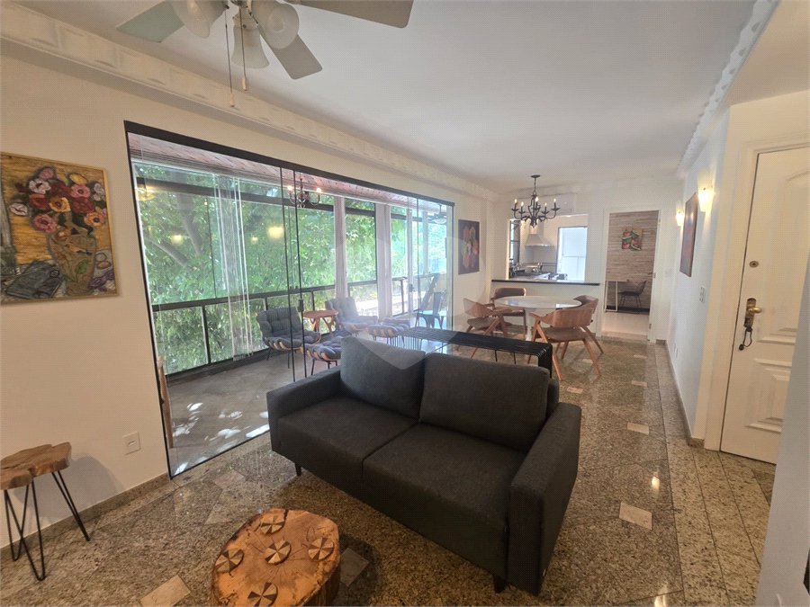 Apartamento à venda ou para alugar com 2 quartos, sendo 1 suíte, em Leblon, Rio de Janeiro, RJ
