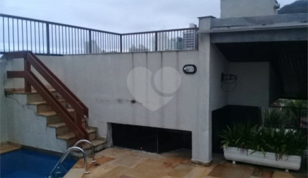Triplex à venda ou para alugar com 4 suítes em Enseada, Guarujá, SP