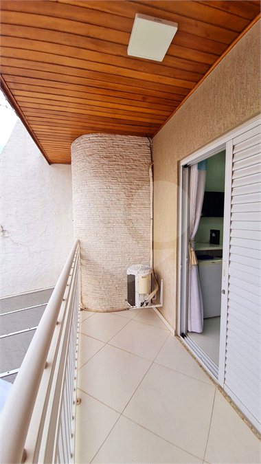 Sobrado à venda com 3 quartos, sendo 1 suíte,  em Jardim Leocádia, Sorocaba, SP
