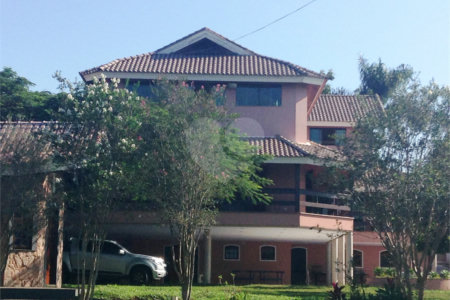 Chácara à venda ou para alugar com 4 suítes no Centro, Araçoiaba da Serra, SP