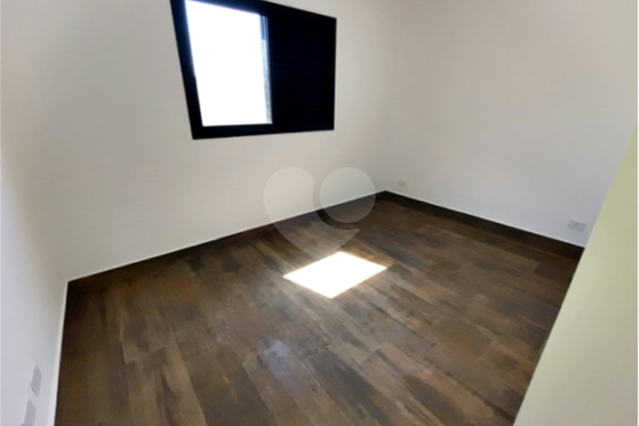 Sobrado à venda com 3 quartos, sendo 1 suíte, em Jardim Maristela, São Paulo, SP