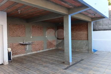 Casa à venda com 3 suítes em Vila Mike, São Roque, SP