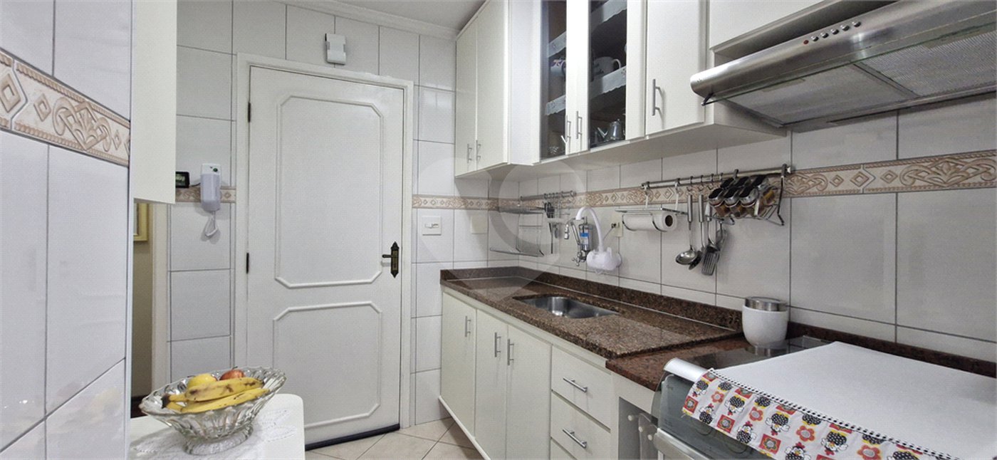 Apartamento à venda com 3 quartos, sendo 1 suíte, em Vila Mangalot, São Paulo, SP
