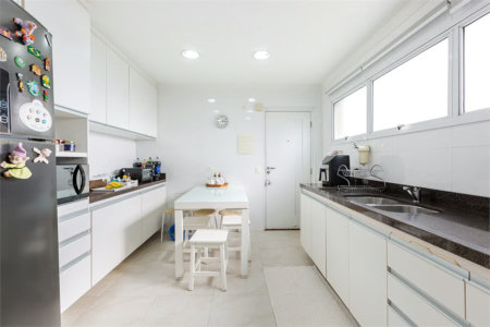Apartamento à venda com 3 quartos, sendo 2 suítes, em Alto da Lapa, São Paulo, SP