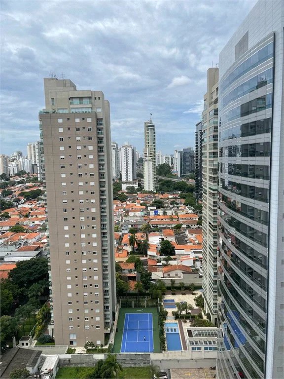 Apartamento à venda com 2 suítes em Cidade Monções, São Paulo, SP