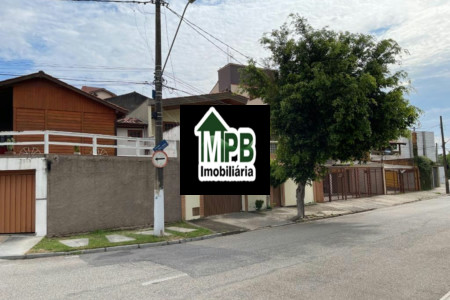 Sobrado à venda com 3 quartos, sendo 1 suíte, em Jardim Refúgio, Sorocaba, SP
