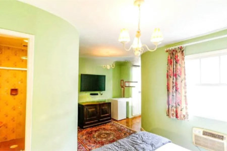 Sobrado à venda com 4 quartos, sendo 1 suíte, em Vila Cordeiro, São Paulo, SP