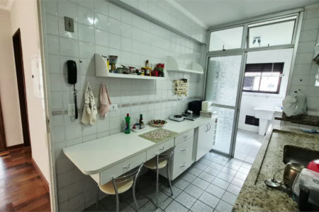 Apartamento à venda com 3 quartos, sendo 1 suíte,  em Vila Indiana, São Paulo, SP