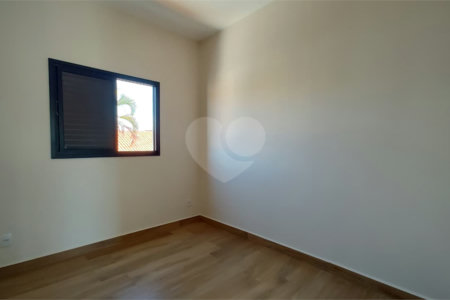 Casa de Vila à venda com 3 quartos, sendo 1 suíte,  em Éden, Sorocaba, SP