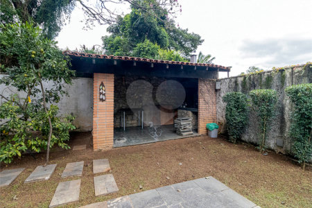 Casa à venda com 3 quartos, sendo 2 suítes, em Alto de Pinheiros, São Paulo, SP
