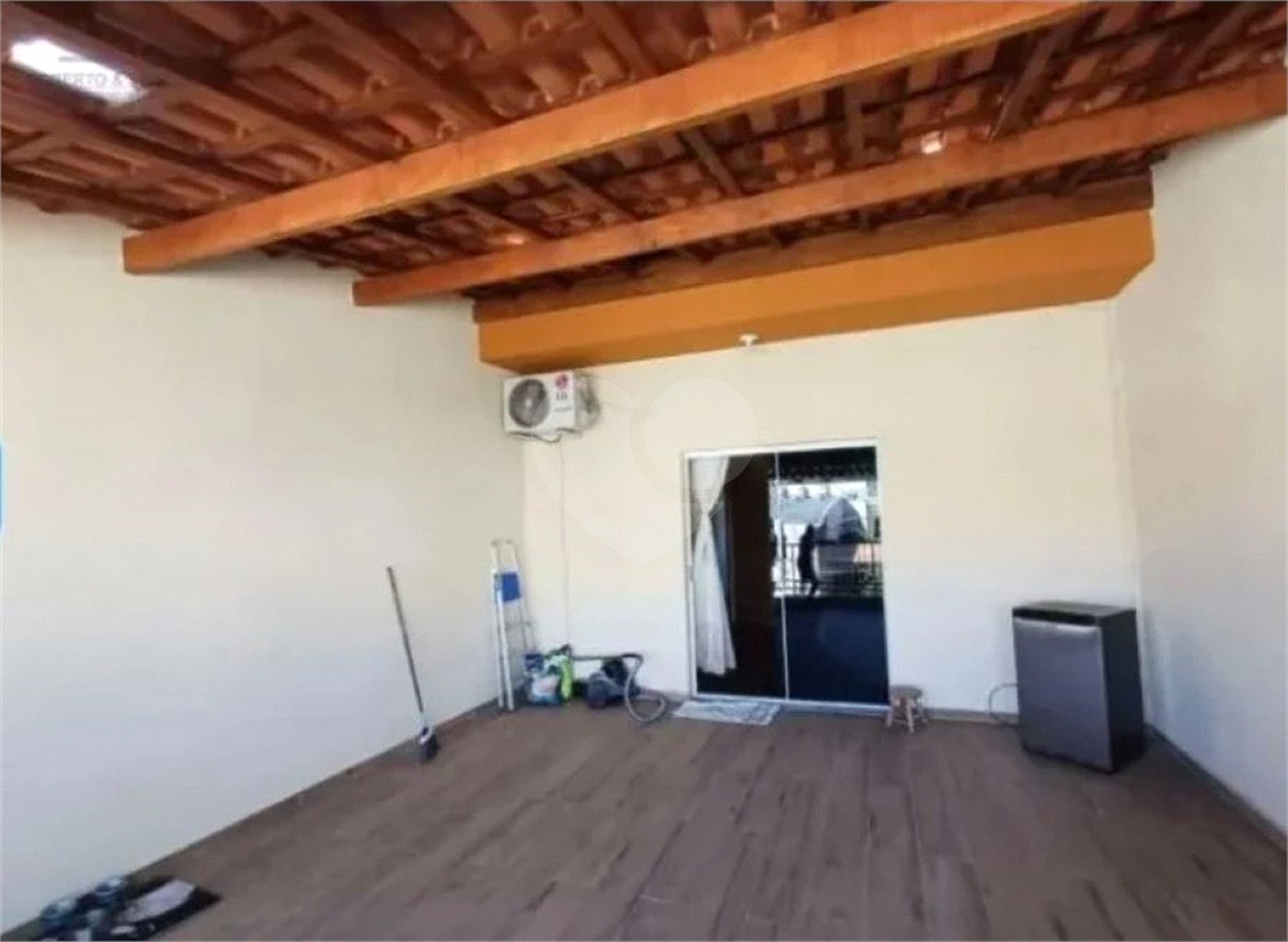 Sobrado à venda com 4 quartos, sendo 1 suíte,  em Jaraguá, São Paulo, SP