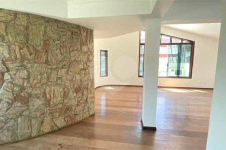 Casa à venda com 3 quartos, sendo 1 suíte, em Jardim Pires de Mello, Sorocaba, SP
