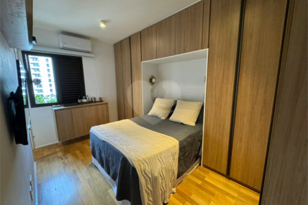 Apartamento à venda com 3 suítes em Indianópolis, São Paulo, SP
