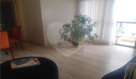 Apartamento à venda com 3 quartos, sendo 1 suíte, em Cambuci, São Paulo, SP