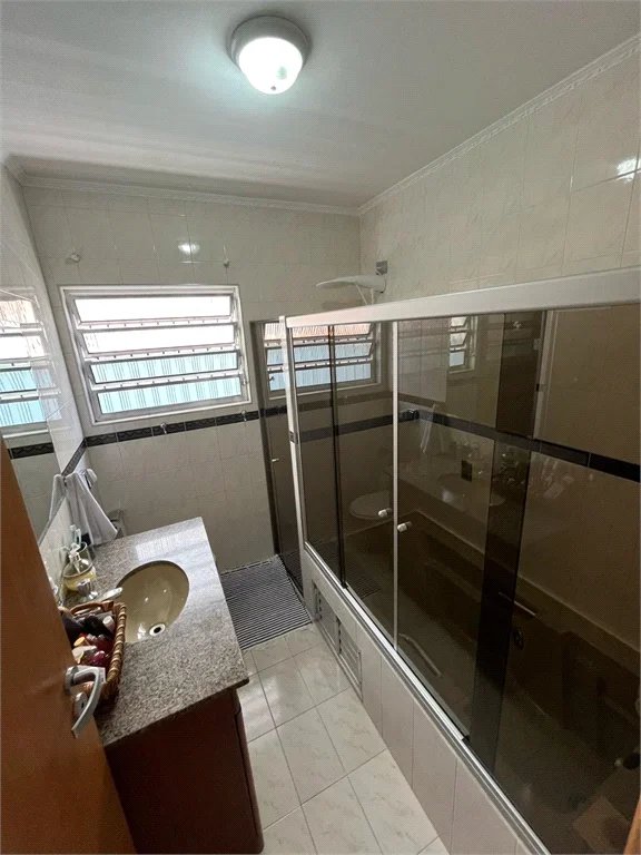 Casa à venda com 3 quartos, sendo 1 suíte,  em Jardim Casablanca, São Paulo, SP