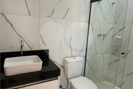 Sobrado à venda ou para alugar com 3 quartos, sendo 1 suíte, em Jardim dos Pinheiros, Atibaia, SP