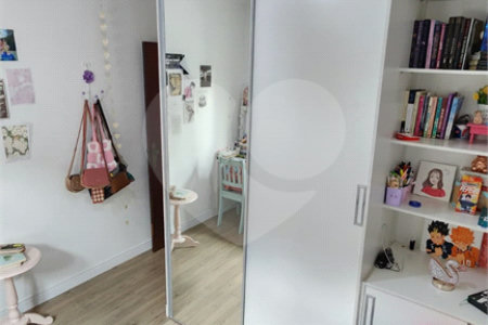 Sobrado à venda com 3 quartos, sendo 1 suíte, em Jardim Nossa Senhora do Carmo, São Paulo, SP