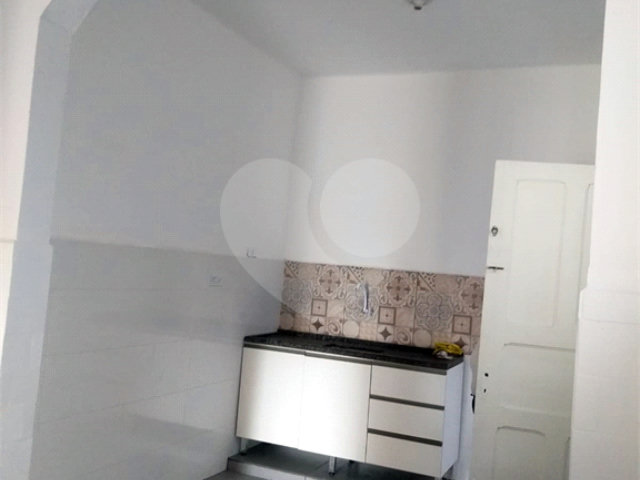 Sobrado à venda com 3 quartos em Bom Retiro, São Paulo, SP