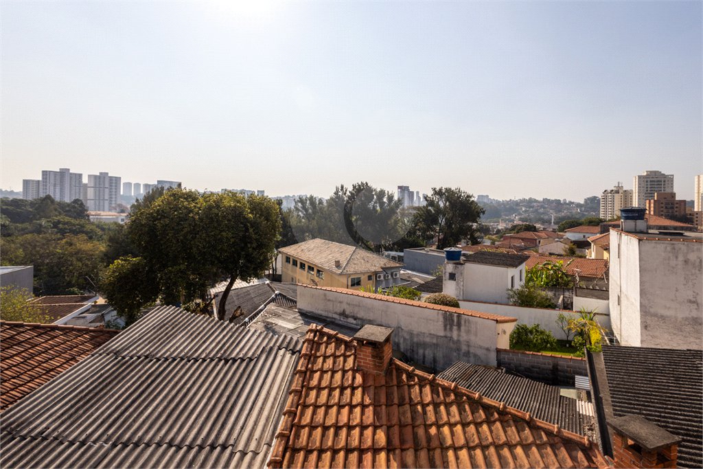 Sobrado à venda com 3 quartos em Vila Sônia, São Paulo, SP
