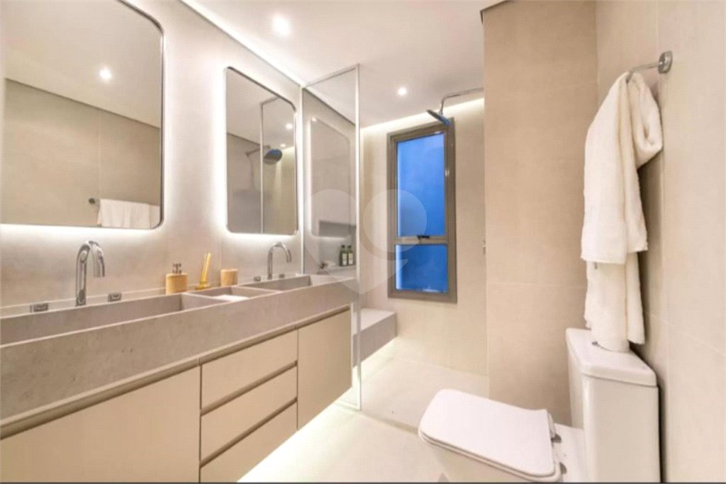 Apartamento à venda com 3 suítes em Jardim das Acácias, São Paulo, SP