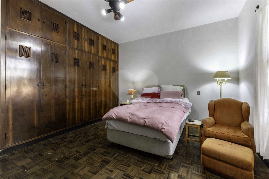 Casa à venda ou para alugar com 4 quartos, sendo 2 suítes, em Jardim Leonor, São Paulo, SP