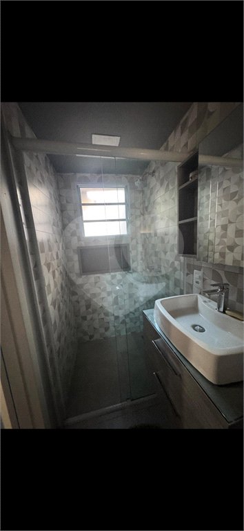 Casa à venda ou para alugar com 3 suítes em Jardim Lago Azul, Louveira, SP
