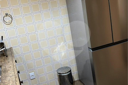 Sobrado à venda com 4 quartos, sendo 1 suíte, no Centro, Araraquara, SP