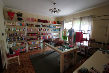 Casa à venda com 3 quartos, sendo 1 suíte, em Jardim Leocádia, Sorocaba, SP
