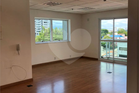 Sala à venda em Chácara Santo Antônio, São Paulo, SP