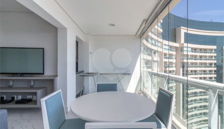 Apartamento para alugar com 2 quartos, sendo 1 suíte,  em Pinheiros, São Paulo, SP