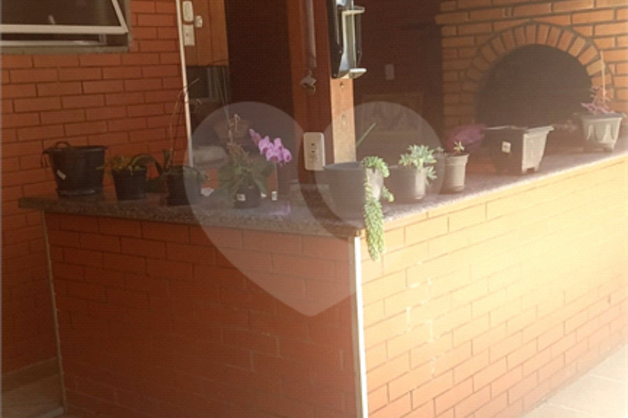 Casa à venda com 5 quartos, sendo 2 suítes, em Jardim Santa Clara, Guarulhos, SP