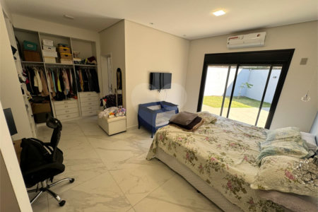 Casa à venda com 3 suítes no condomínio Reserva Central Parque, Salto - SP