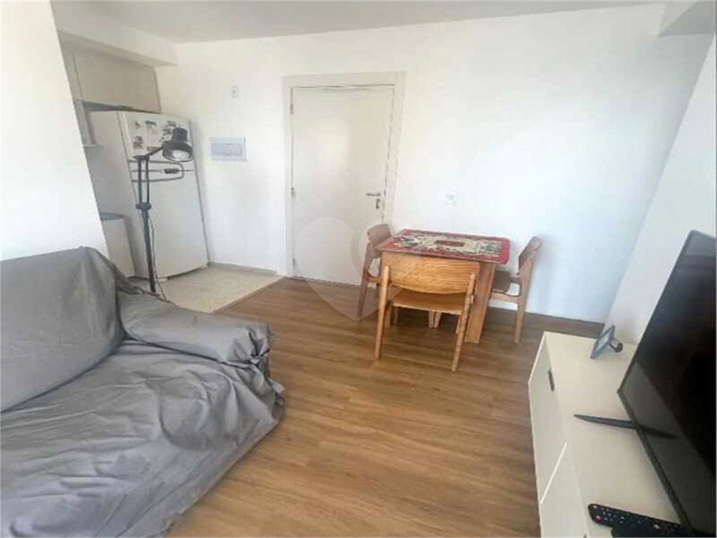 Apartamento à venda com 2 quartos, sendo 1 suíte,  em Santo Cristo, Rio de Janeiro, RJ
