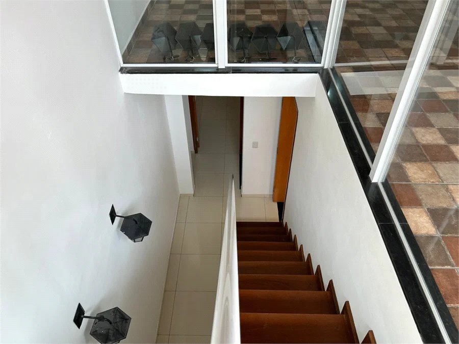 Casa de Vila para alugar com 4 suítes em Vila Romana, São Paulo, SP