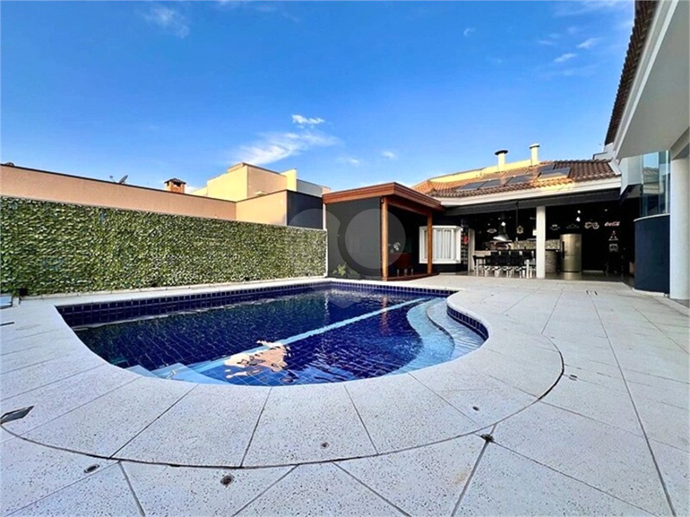 Casa à venda com 5 suítes no condomínio Ibiti Royal Park, Sorocaba - SP