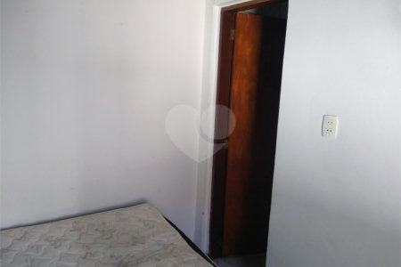 Sobrado à venda com 4 quartos, sendo 3 suítes,  em Vila Monumento, São Paulo, SP